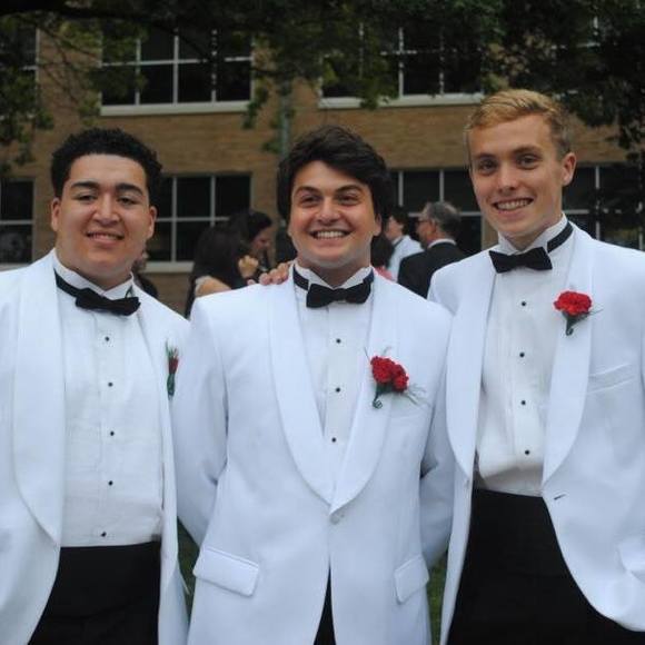 Meet your Posher, Julian - Picture 1 of 1